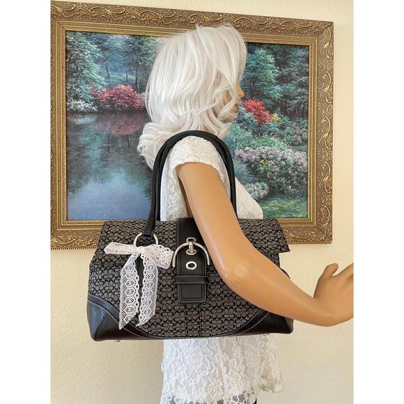 Coach SOHO Signature C Canvas Leather black Shoulder bag HandBag F10929 - Picture 3 of 10